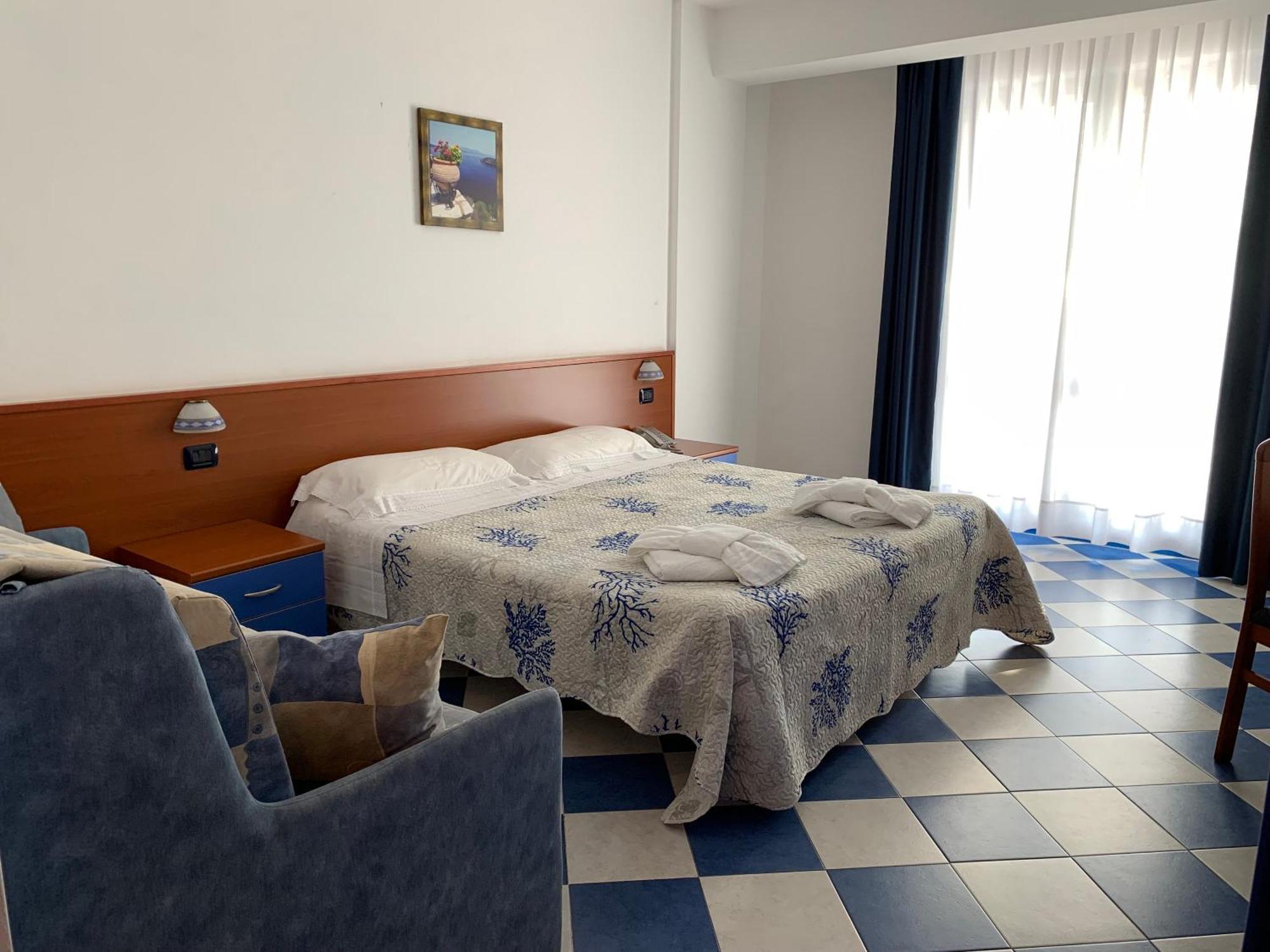 Standard Double Room,1756536545:JPEG